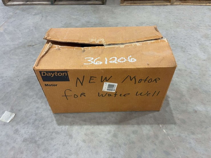 *new*-dayton-electric-motor-1tmy6-farm-duty-1.5,-single-phase-image-1
