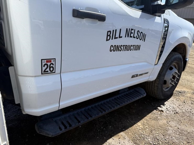 2024-ford-f350-xl-image-19