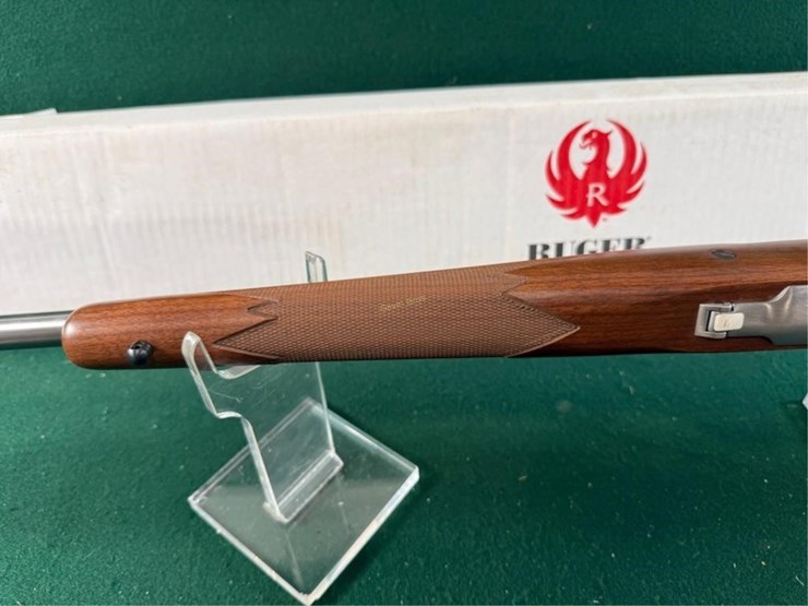 nib-ruger-m77-hawkeye-lh-6.5-creedmoor-rifle-image-8