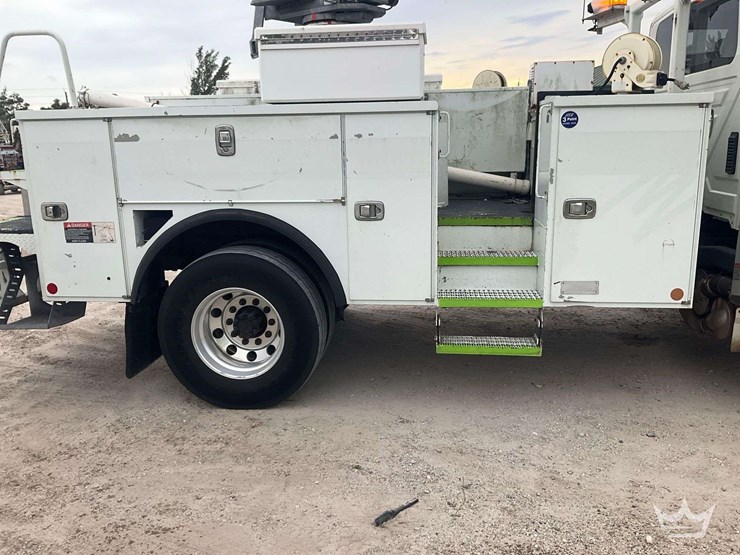 2015-international-durastar-4300-image-23