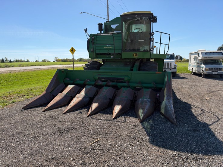 1981-john-deere-7720-image-5
