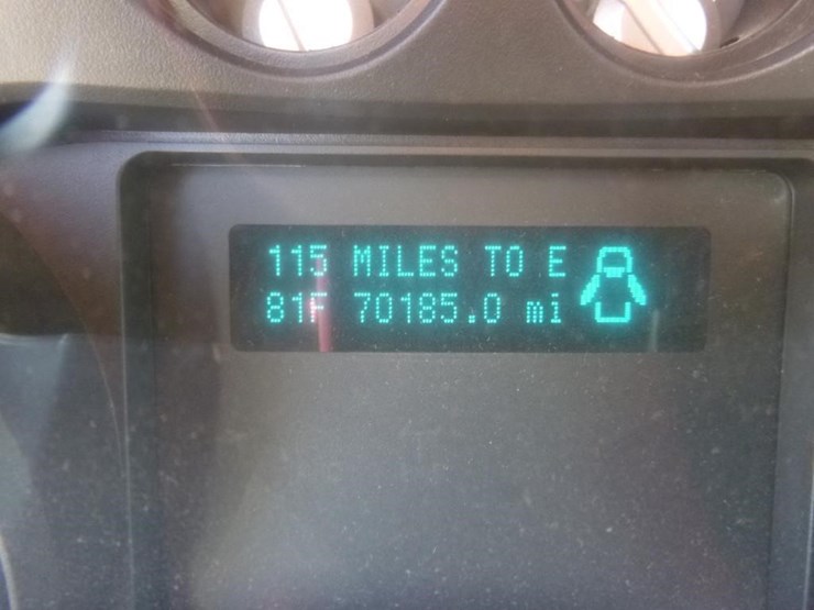 2011-ford-f550-image-19