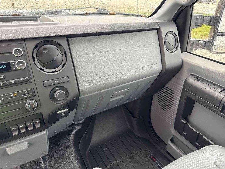 2014-ford-f350-image-19
