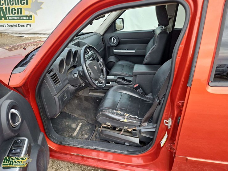 2008-dodge-nitro-image-16