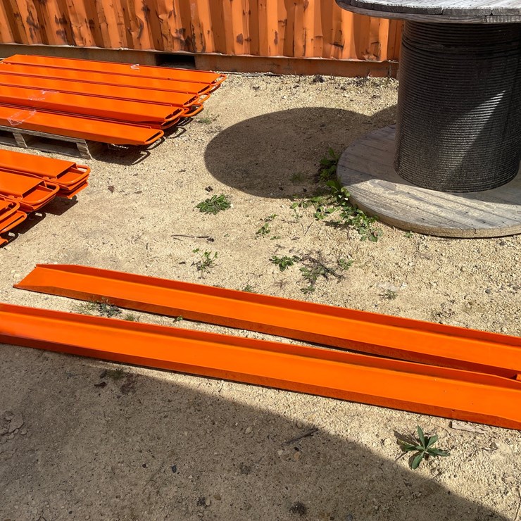 #2069 • Wolverine Skid Steer Pallet Fork Extensions Attachment