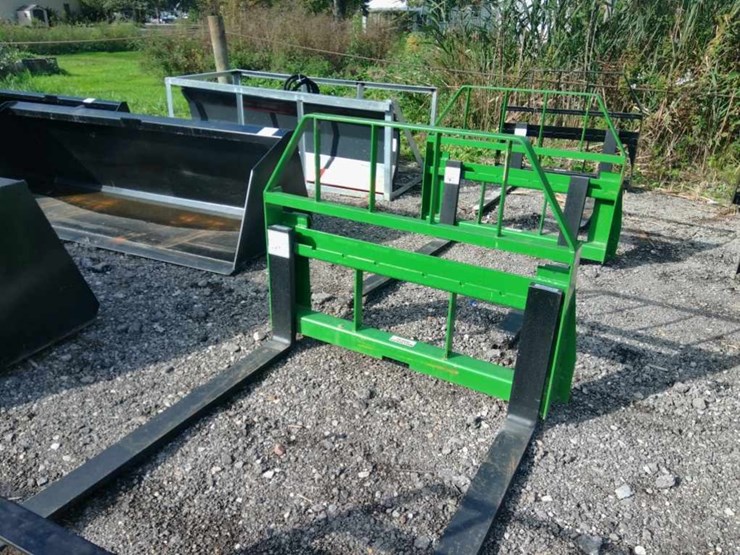 kivel-48"-forks-+-john-deere-plate-image-1