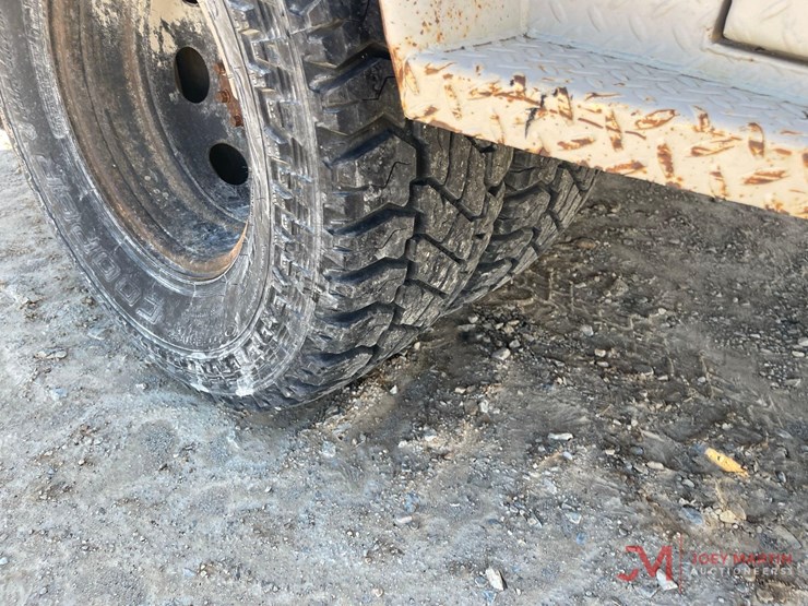 2001-dodge-ram-3500-image-9