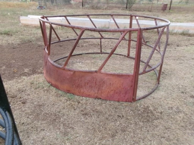 3-hay-rings--1-polly-&-2-metal-image-5