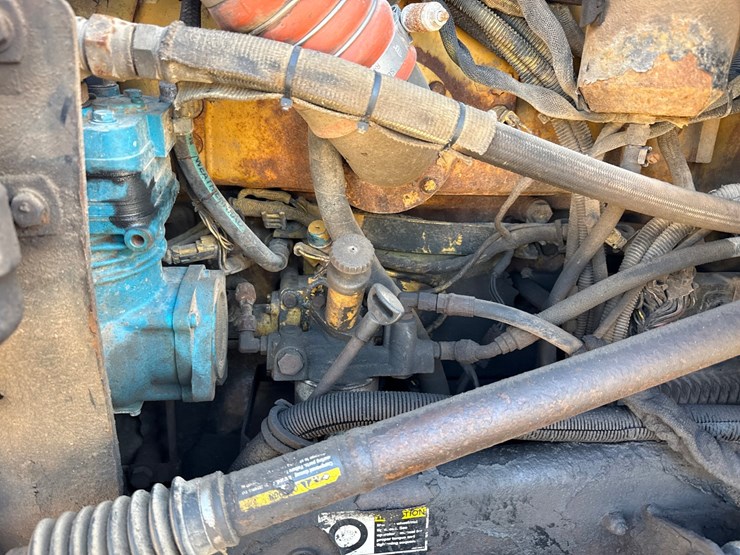 2005-kenworth-t800-image-28