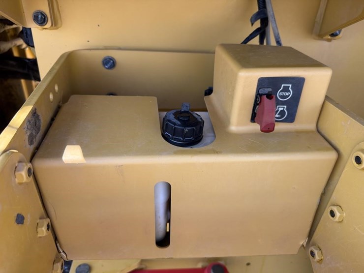 2019-caterpillar-930m-image-65