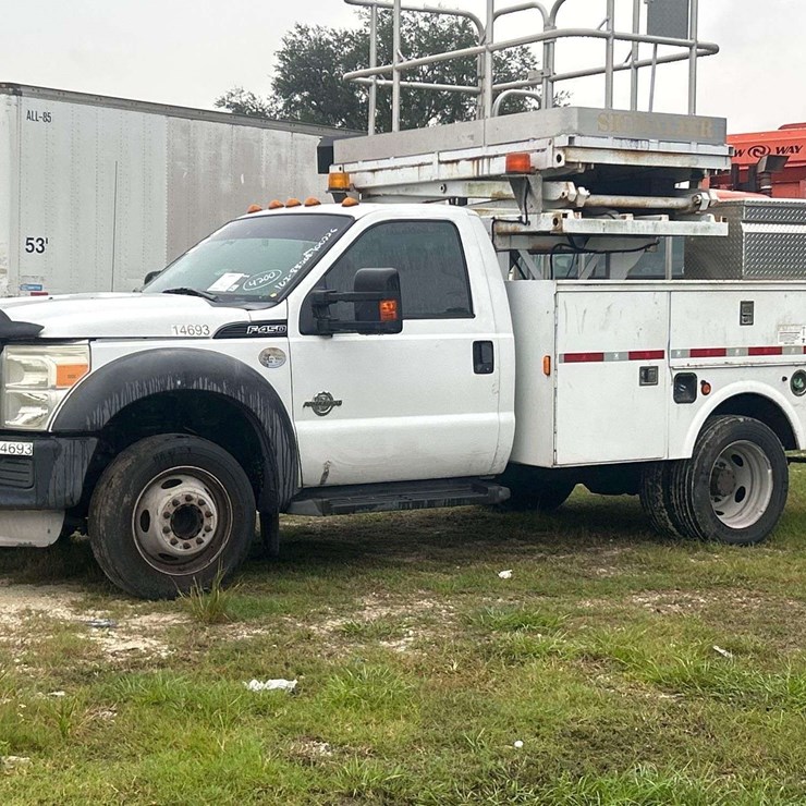 2012 FORD F450