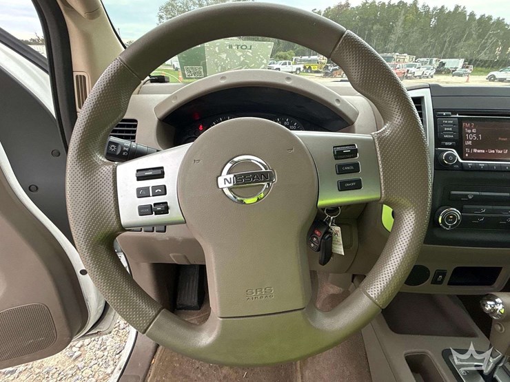 2016-nissan-frontier-image-13