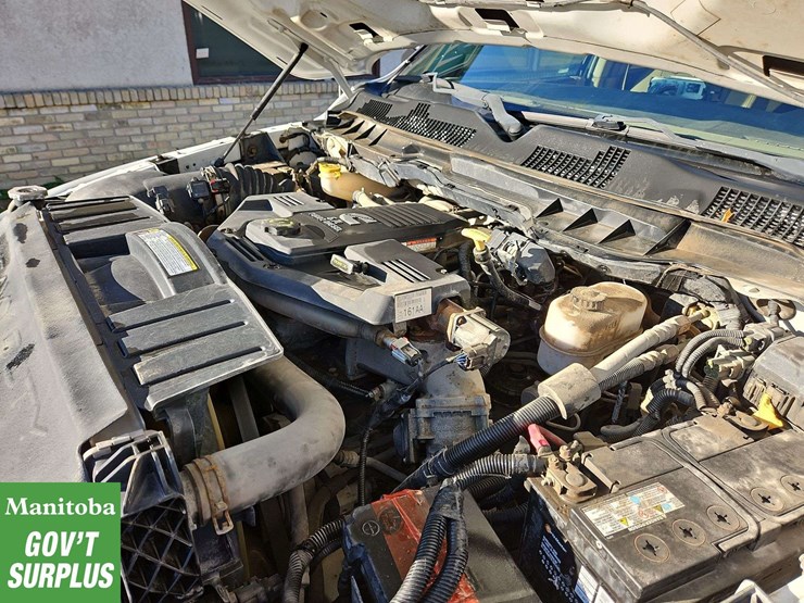 2011-dodge-3500-image-25