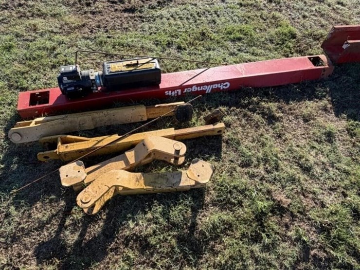 2-post-challenger-auto-lift-image-3