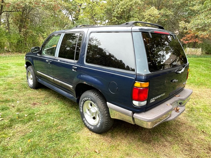 1997-ford-explorer-xlt-image-7