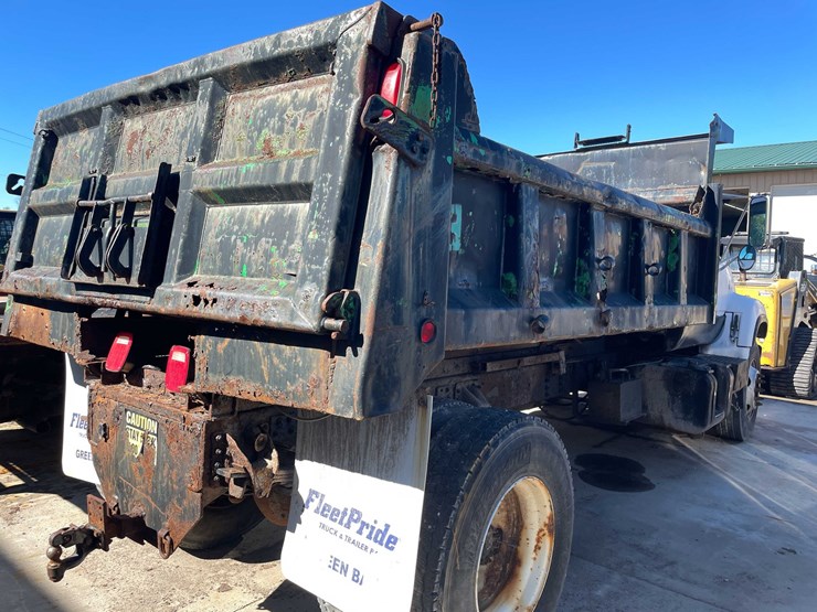 2002-chevrolet-6500-image-40