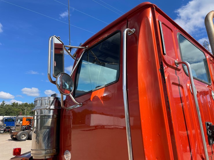 2016-western-star-4900sb-image-18