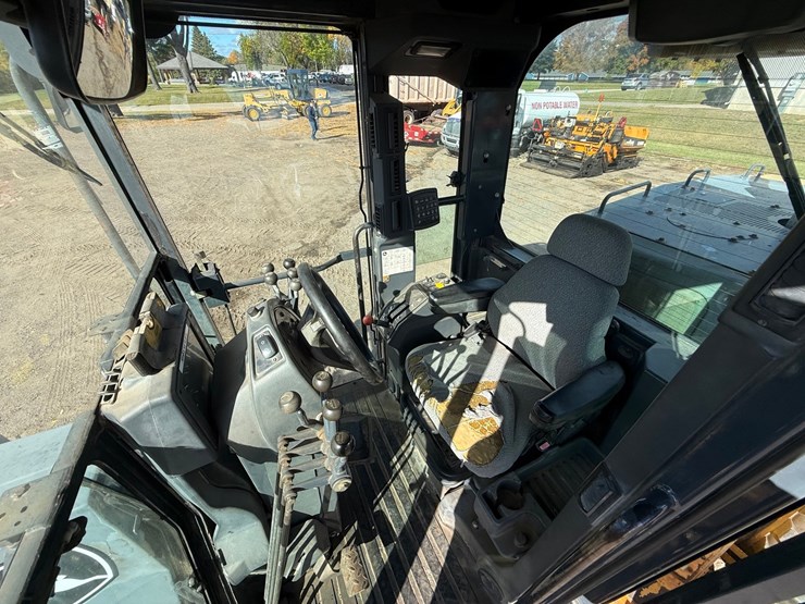 deere-672d-image-115