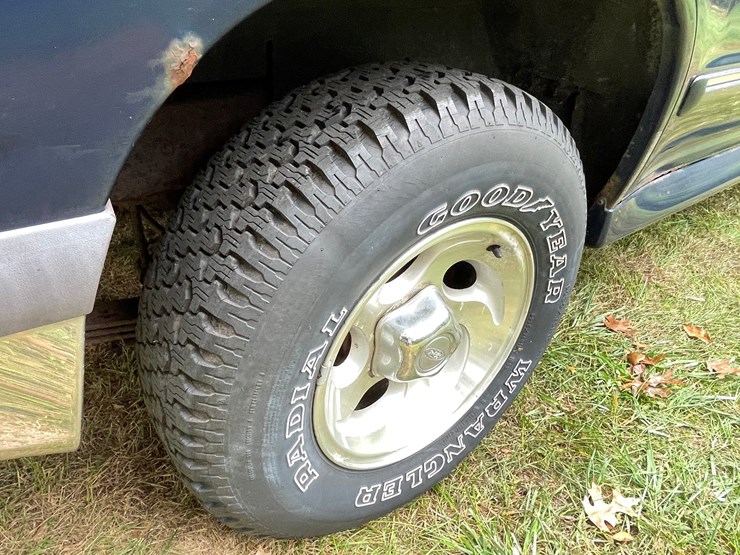 1997-ford-explorer-xlt-image-30
