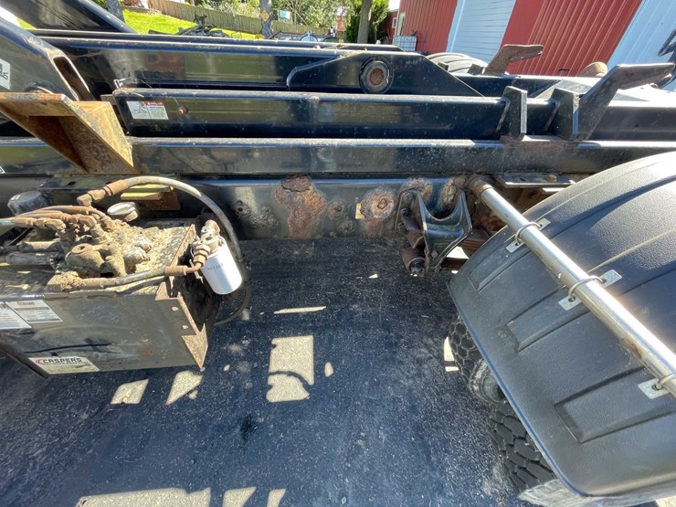 2013-ford-f750-image-23