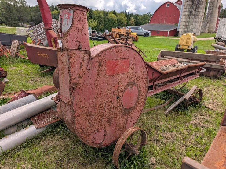 #4052-•-fox-silo-filler-image-12