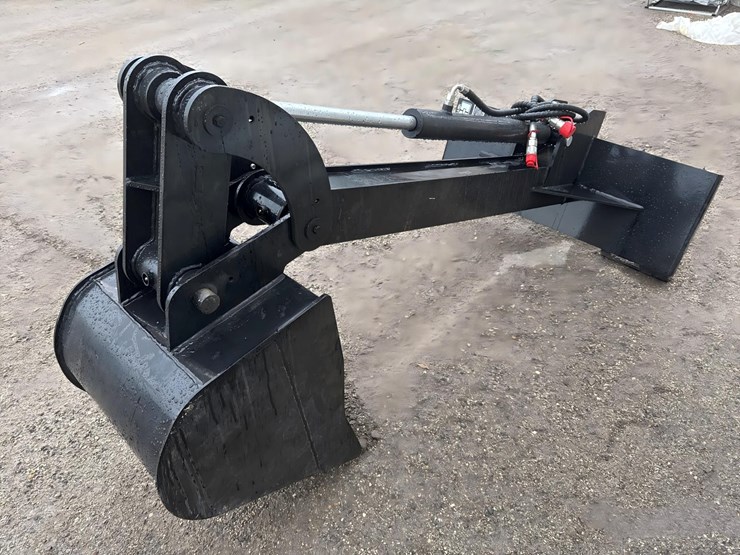 future-skid-steer-backhoe-image-1