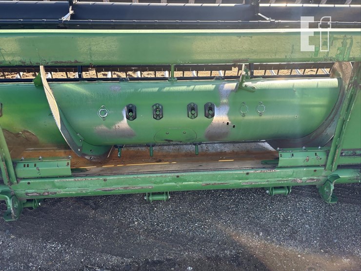 2013-john-deere-635f-image-12