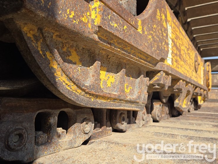 2020-komatsu-d39px-24-image-12