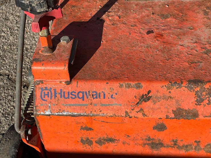 #1854-•-husqvarna-walk-behind-leaf-thatcher-image-5