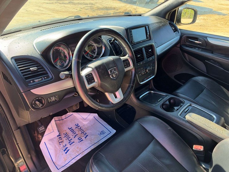 2019-dodge-grand-caravan-gt-image-23