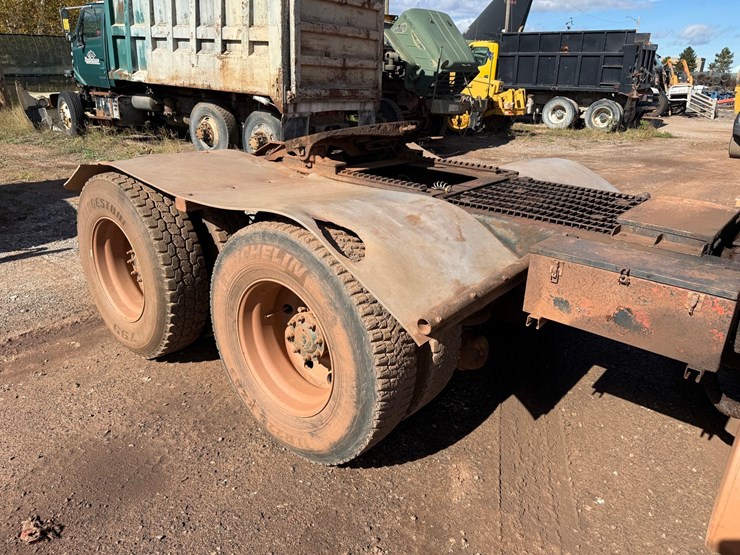 kenworth-t800-image-19
