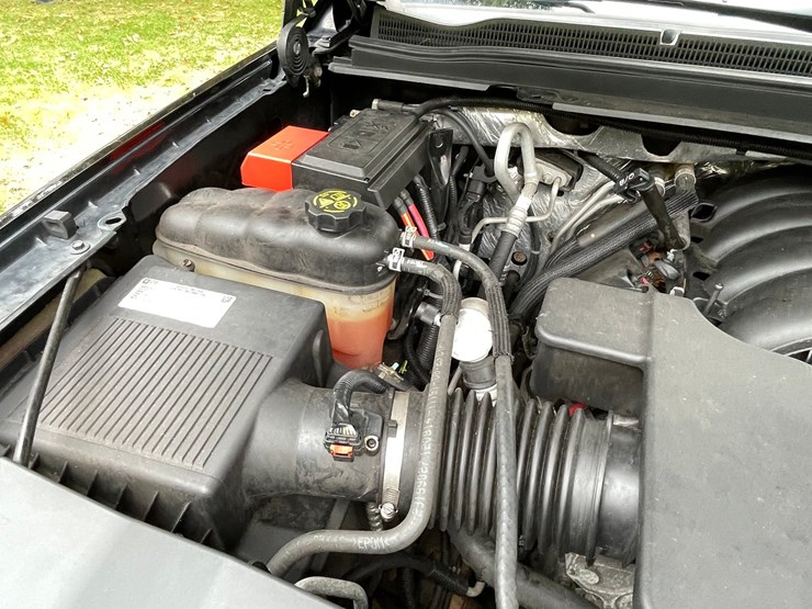 2015-chevrolet-1500-image-44