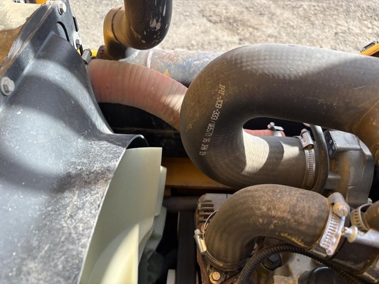 2019-jcb-903-4rt-forklift-image-38