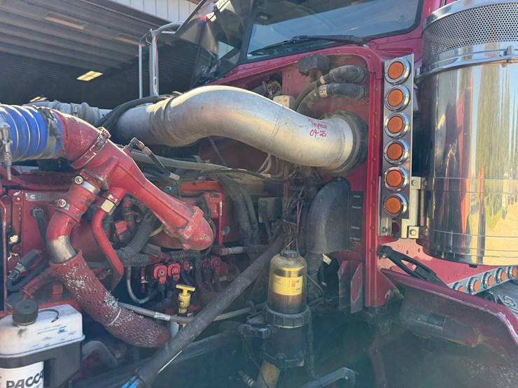 2005-peterbilt-378-image-68
