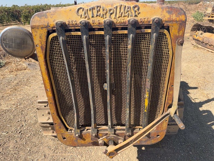 caterpillar-30-image-9