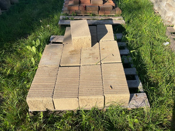 #3197-•-solid-concrete-blocks-image-2