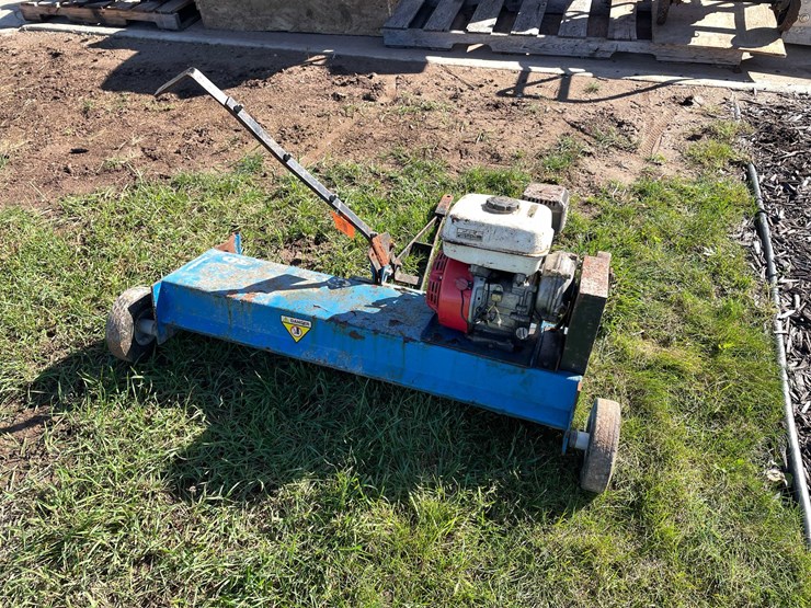 #1824-•-blue-bird-36"-pull-behind-aerator-image-1