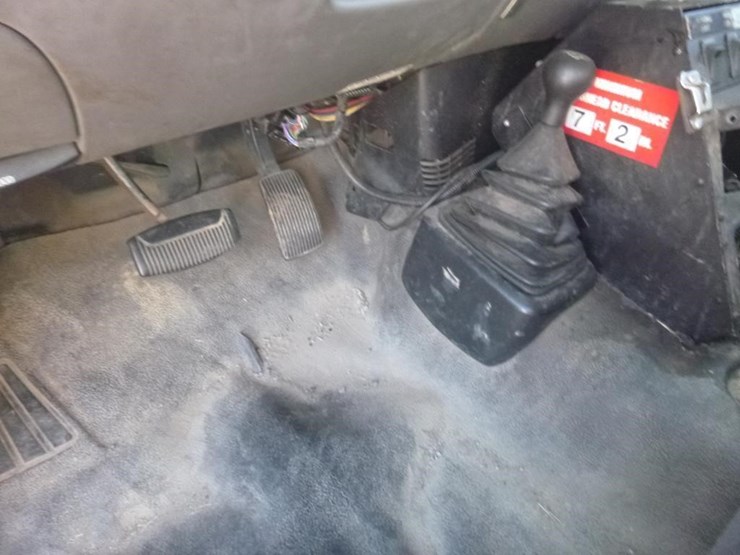 2004-ford-f150-image-10
