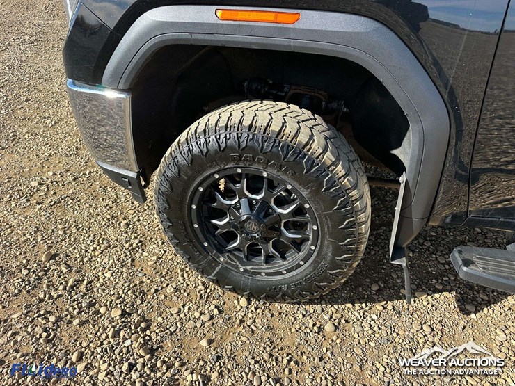 2023-gmc-2500hd-image-40