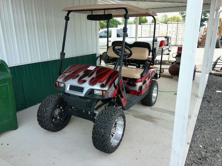 ez-go-golf-cart-image-1