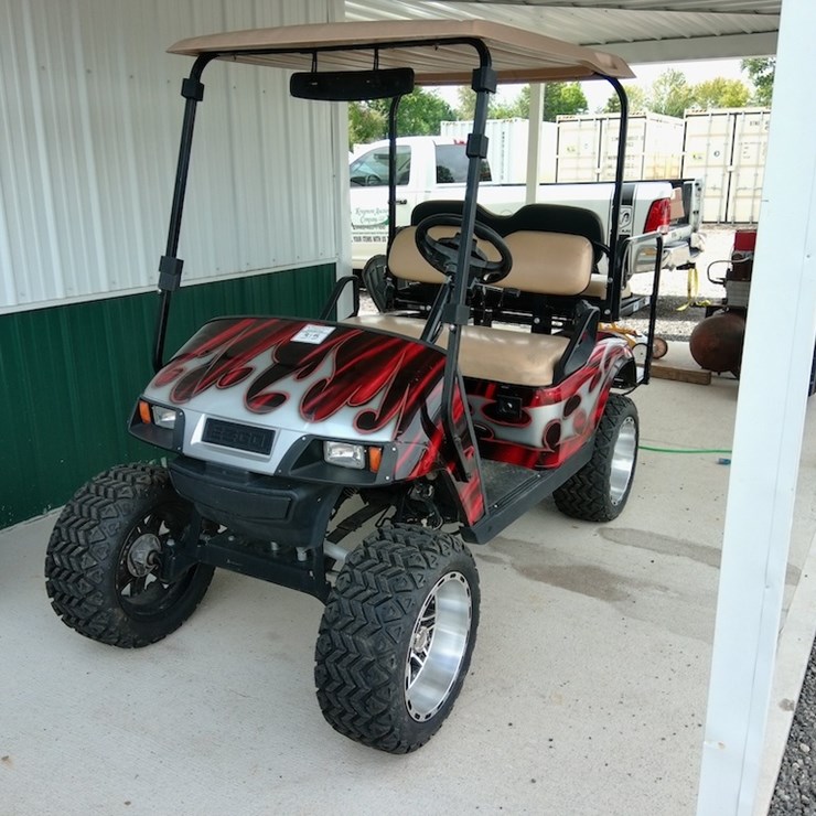 EZ-GO GOLF CART