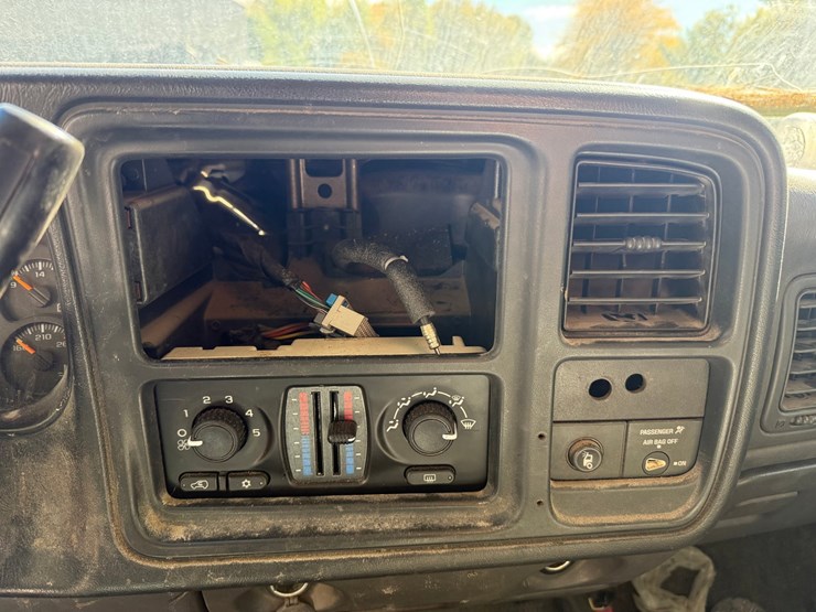 2006-chevrolet-2500-image-48