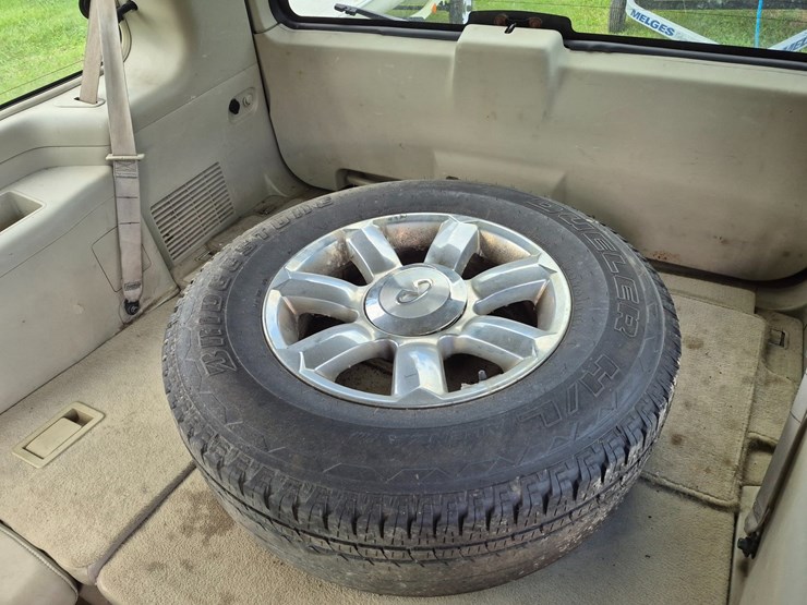 2006-infiniti-qx56-image-9