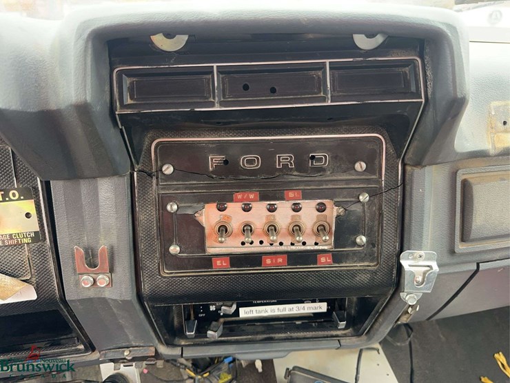 1986-ford-f700-image-18