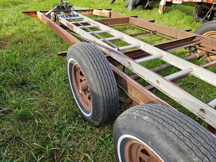 #2131-•-tandem-axle-utility-trailer-image-26
