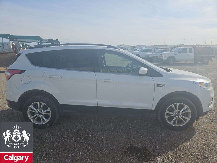 2017-ford-escape-se-image-7