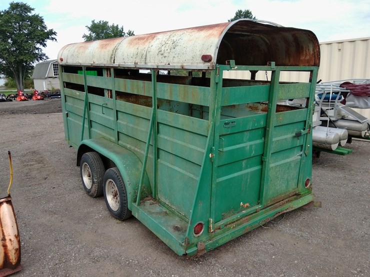 premier-5'x16'-livestock-trailer-image-4