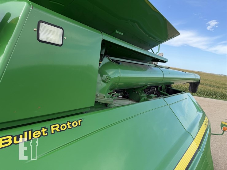 2011-john-deere-9770-sts-image-84