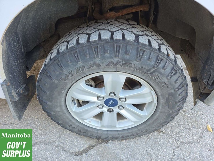 2017-ford-f150-image-12