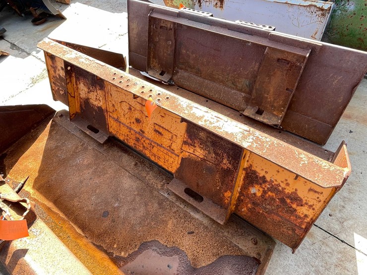 #1814-•-skid-steer-straight-edge-bucket-image-4